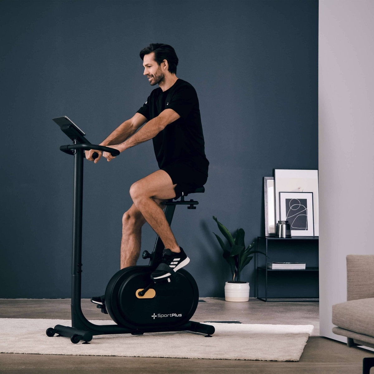 sportplousde.comSIGN_Heimtrainer_SP-HT-9910-iE